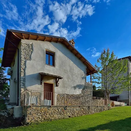 Tenuta Di Vico Moricino Farm stay