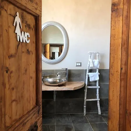Tenuta Di Vico Moricino Farm stay