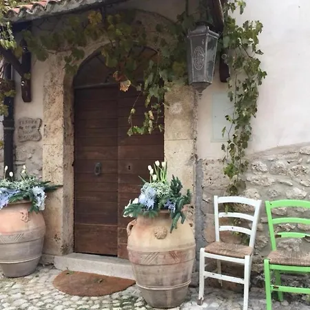 Tenuta Di Vico Moricino *